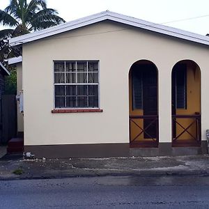 Darrel Cot Beachfront Cottage Saint Peter Exterior photo