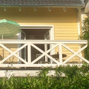 Zimmer Mit Bad Und Balkon Leilighet Widen Exterior photo