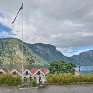 Vangsgaarden Gjestgiveri Hotell Aurland Exterior photo