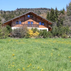 Chalet Domaine De La Famille Te Arbaz Villa Exterior photo