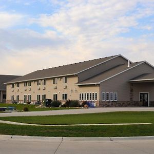 Cobblestone Inn&Suites - Lake View Exterior photo