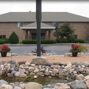 Cedarberry Inn Sauk City Exterior photo