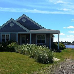 Beach House Comfort Hotell Cocagne Exterior photo