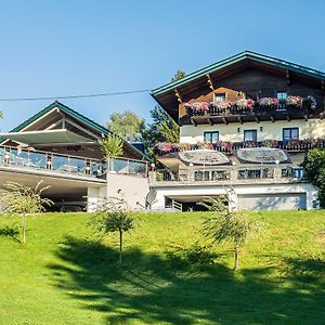 Siri'S Einkehr Hotell Sankt Georgen im Attergau Exterior photo