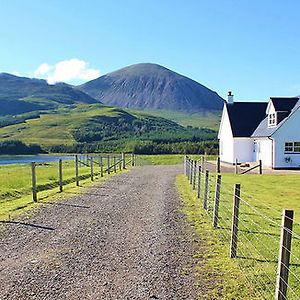 Strath Glebe Bed & Breakfast Hotell Broadford  Exterior photo