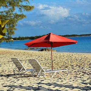 Pigeon Cay Beach Club Hotell Arthur Town Exterior photo