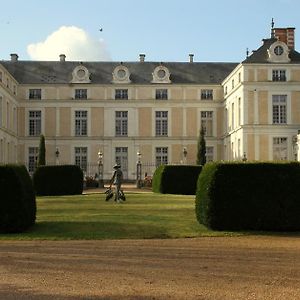 Chateau Colbert Hotell Maulévrier Exterior photo