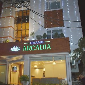 Grand Arcadia Hotell Tiruchirappalli Exterior photo