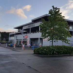 Motell Svinesundparken Halden Exterior photo