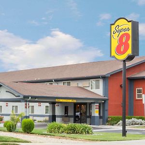 Super 8 By Wyndham Willows Hotell Exterior photo