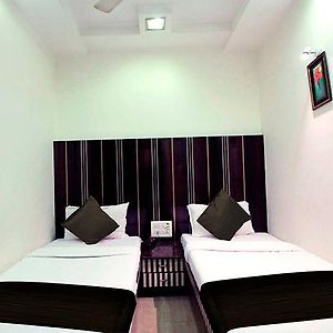 Room Maangta 122 @ Andheri East Mumbai Exterior photo