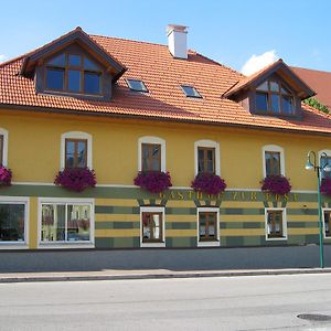 Gasthof Zur Post Hotell Schörfling Exterior photo