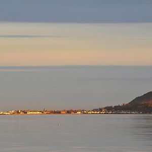 The Royal Hotel Cromarty Exterior photo