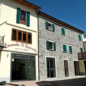 Locanda Il Gigante Hotell Collagna Exterior photo