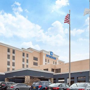 Wyndham Philadelphia-Bucks County Hotell Feasterville-Trevose Exterior photo