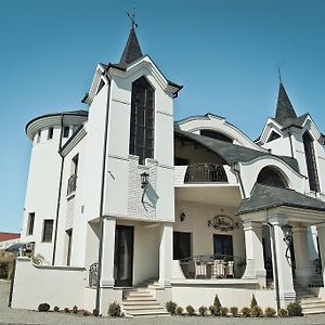 Hotel And Restaurant Velure Mukatsjeve Exterior photo