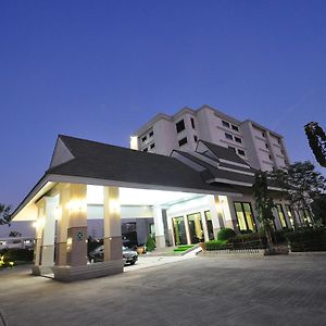 Pearl Resort & Hotel Nonthaburi Exterior photo