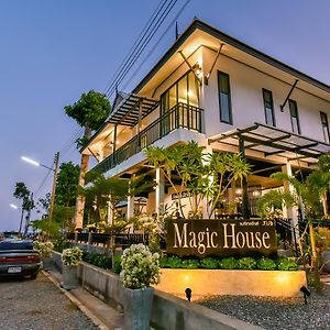 Magic House - No Pets Allowed Hotell Chumphon Exterior photo