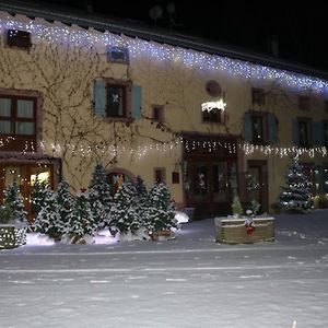 Auberge De La Charriole Hotell Taintrux Exterior photo