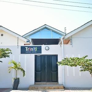 Triniti Airport Hotel Dar-es-Salaam Exterior photo