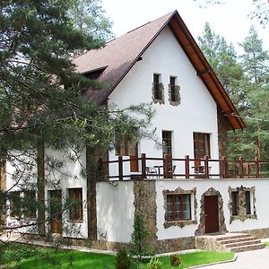 Pershyi Kordon Tourist Complex Hotell Medvedevka Exterior photo