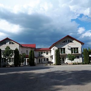 Pensiunea Cionca Str 1 Decembrie 1918 Nr 466 Hotell Gilău Exterior photo