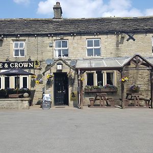 The Rose And Crown Hotell Huddersfield Exterior photo