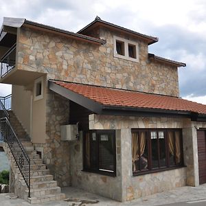 Ostroske Grede Bed & Breakfast Nikšić Exterior photo