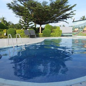 Rovvenpec Resort Dar-es-Salaam Exterior photo