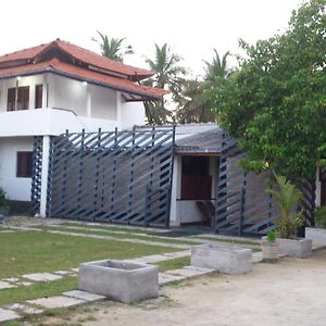 Anoleth Hotell Kalpitiya Exterior photo