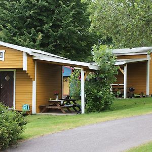 Bjorkbackens Stugby - Campground Hotell Vimmerby Exterior photo