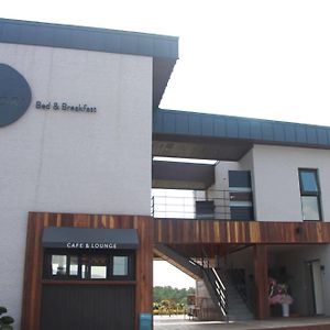 Ojori Bnb Hotell Oso-ri Exterior photo