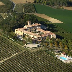 Relais Castello Di Razzano Hotell Alfiano Natta Exterior photo