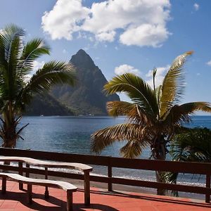 Still Beach House Hotell Soufrière Exterior photo