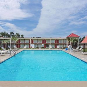 Palmetto Inn By Magnuson Worldwide Manning Exterior photo