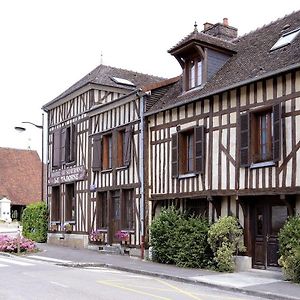 Logis Le Tadorne Hotell Piney Exterior photo