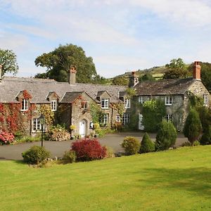 Collaven Manor Hotell Okehampton Exterior photo