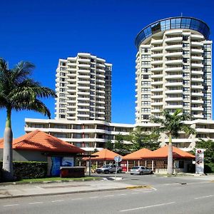 Ramada Hotel & Suites By Wyndham Noumea Exterior photo