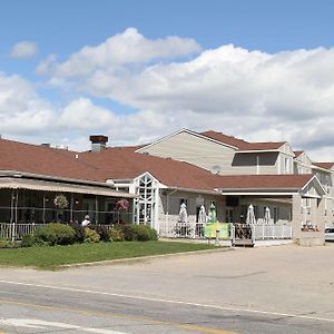 Auberge Du Draveur Maniwaki Exterior photo