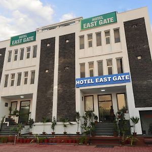 Dazzling East Gate Hotell Agra  Exterior photo