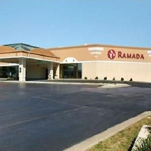 Ramada Moline Hotell East Moline Exterior photo