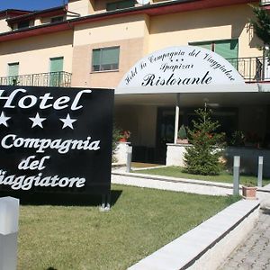 Hotel La Compagnia Del Viaggiatore LʼAquila Exterior photo