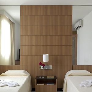Quality Hotel & Suites Morrison'S I Cork Room photo