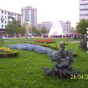 Hotel Muntenia Piteşti Exterior photo