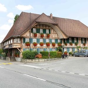 Landgasthof Baeren Hotell Madiswil Exterior photo