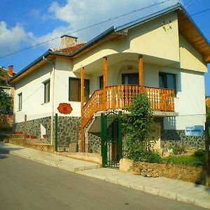 The House Of Petar Levski Berkovitsa Exterior photo