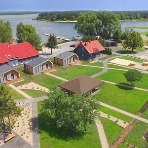 Jurajska Przystan Hotell Jastrząb Exterior photo