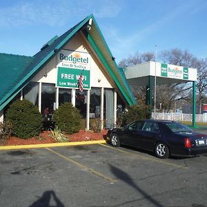 Budgetel Inn&Suites Hotel Grand Rapids Exterior photo