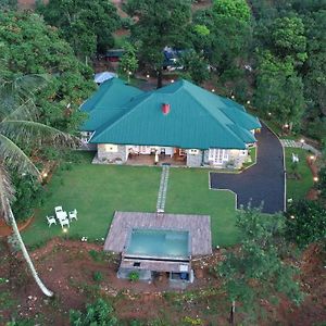 Rockbourne Bungalow Hotell Kandy Exterior photo