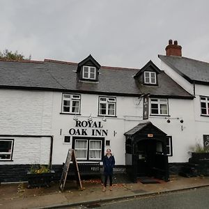 The Royal Oak Hotell Kington  Exterior photo